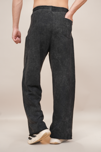 ESSENTIAL Baggy Trouser